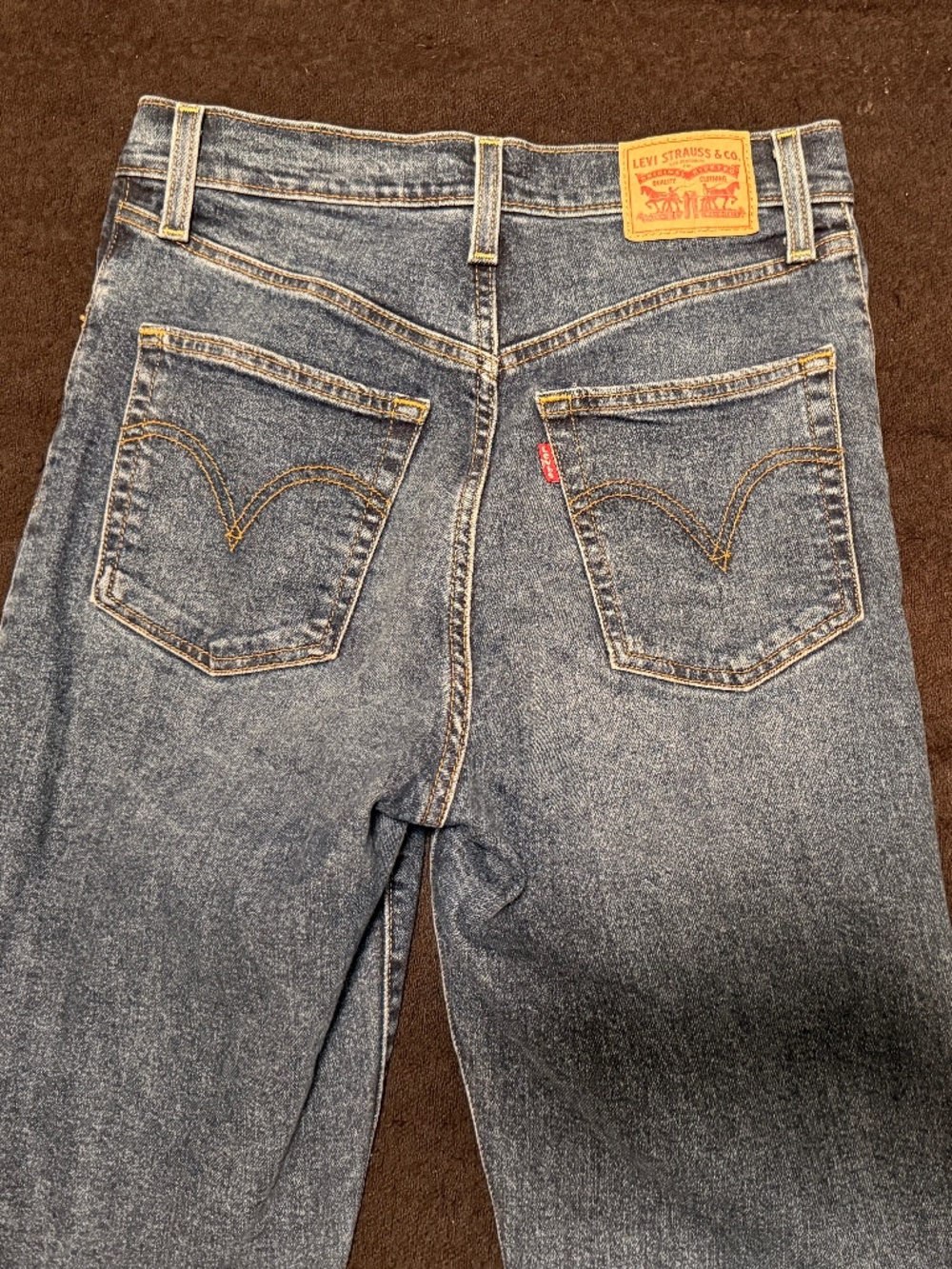 Levi’s rib cage straight fit jeans